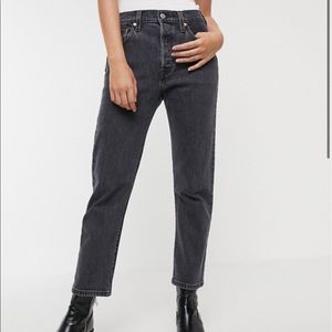 Levi’s 501 Crop Jean in Clean Rinse Black